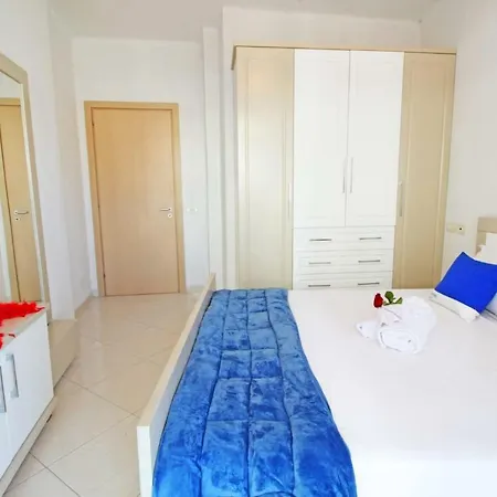 Seaview Modern Apartament